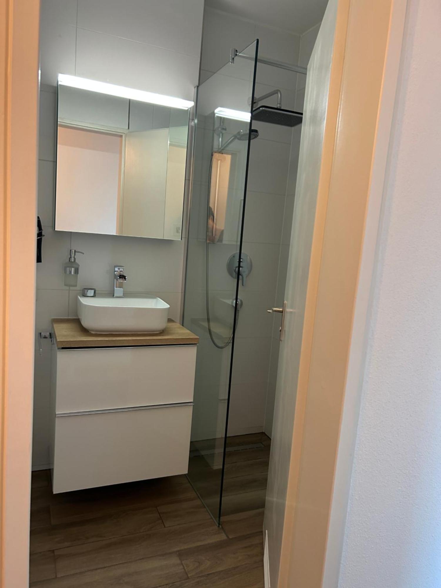 Christine'S Apt.115 ซอนโทเฟิน ภายนอก รูปภาพ